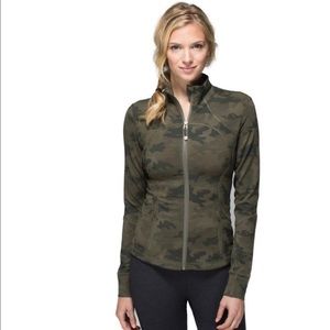 Lululemon Green Camo Print Full Zip Activewear Outerwear